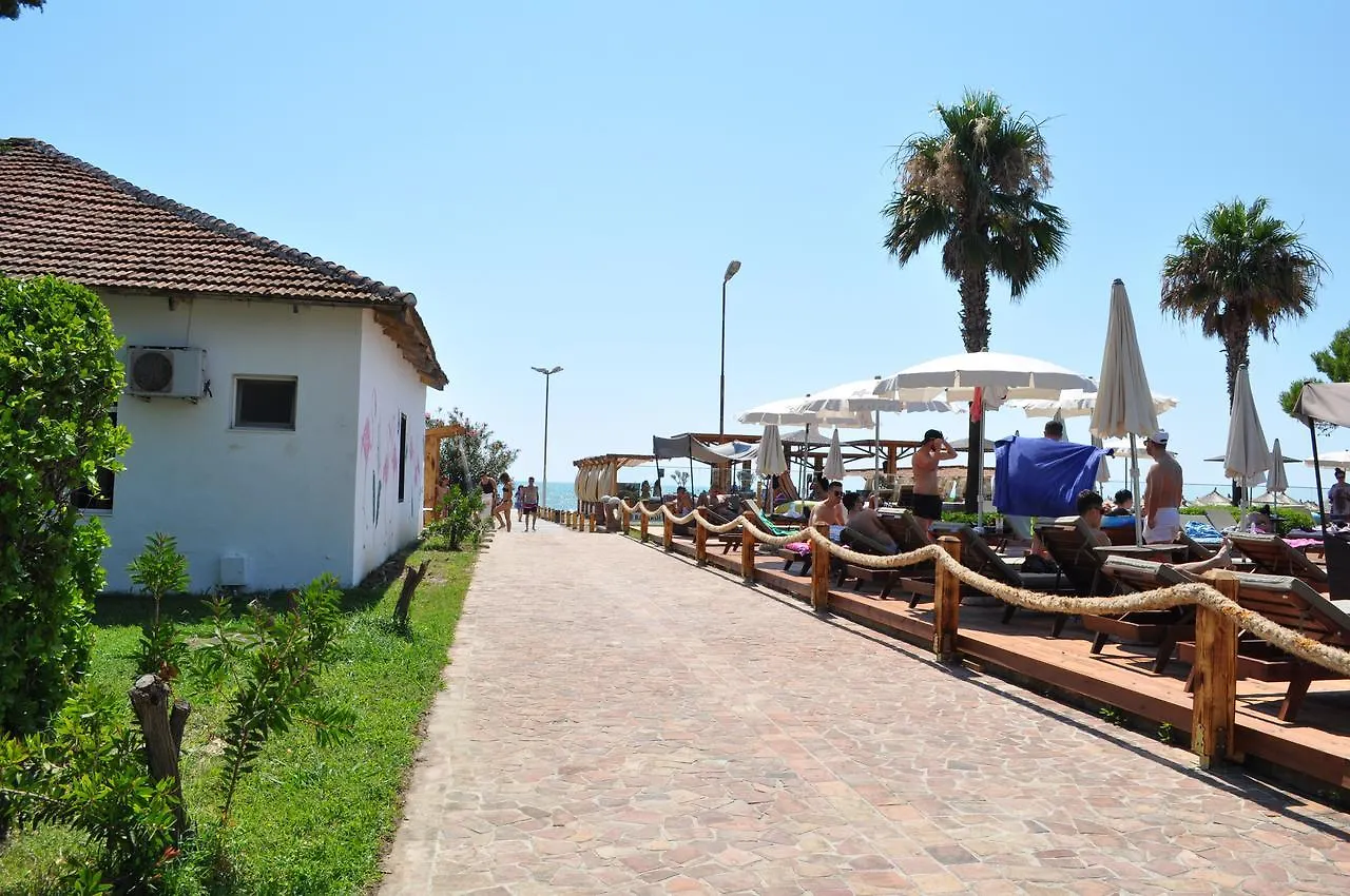 Tropikal Bungalows Durres Hotel